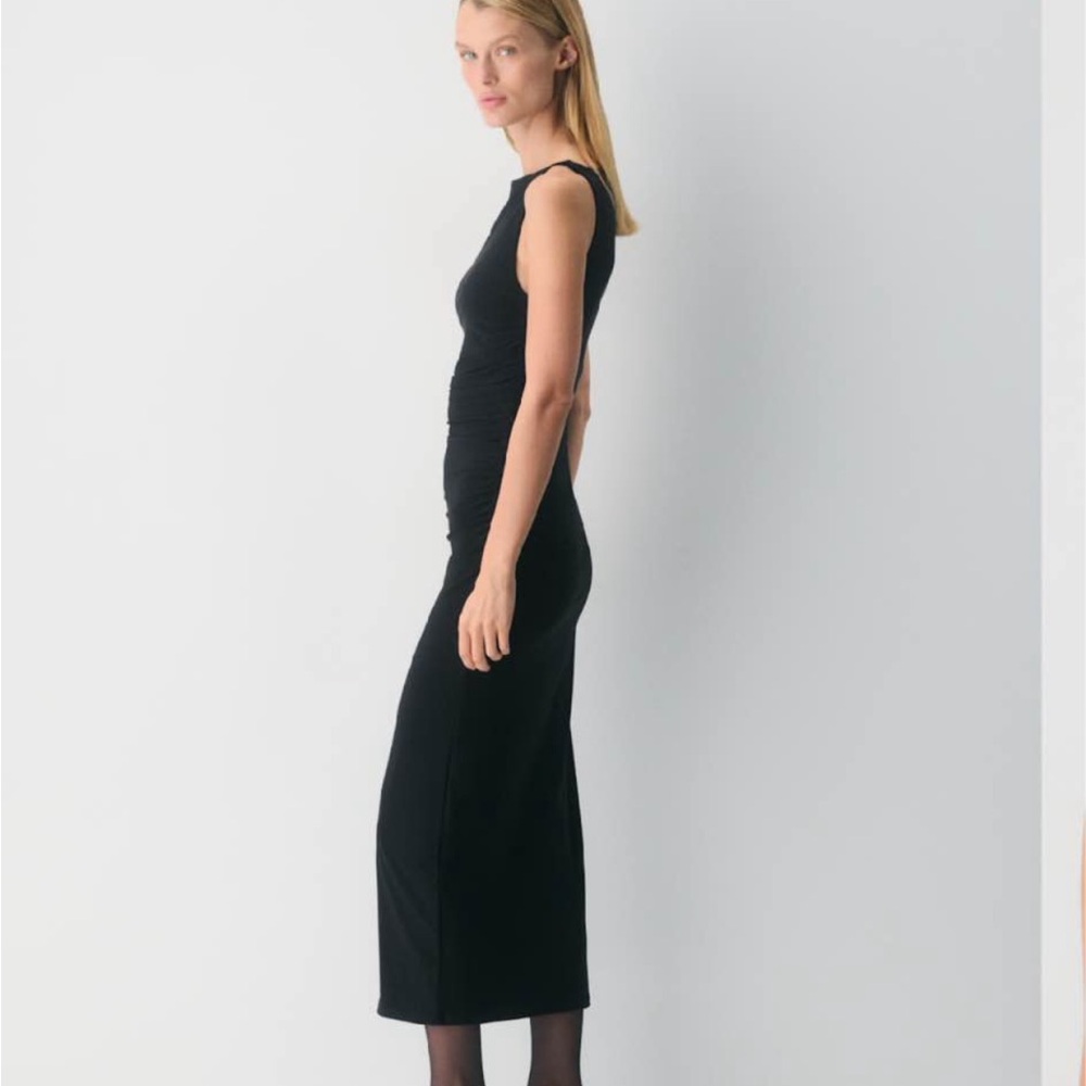 ARITZIA BLACK ROUCHED DRESS